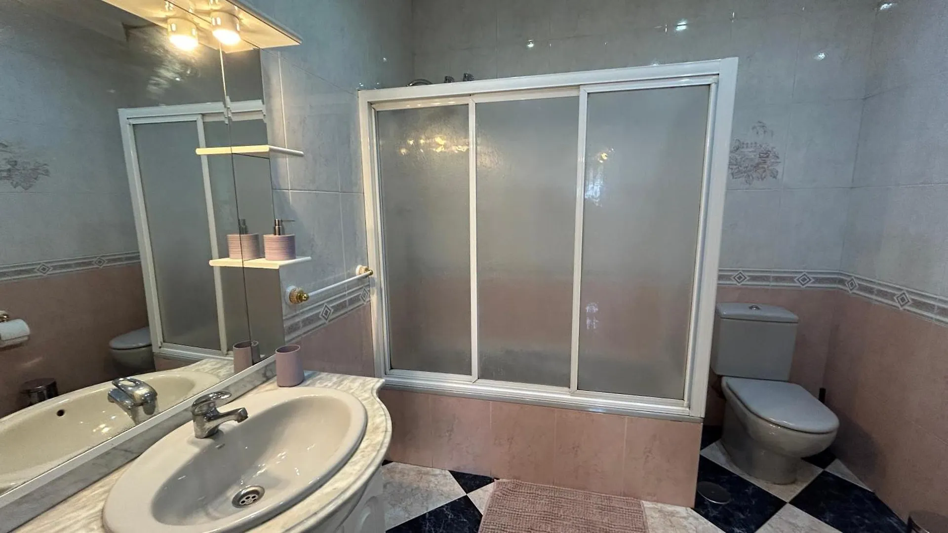 公寓 Piso En Malaga Arenas公寓